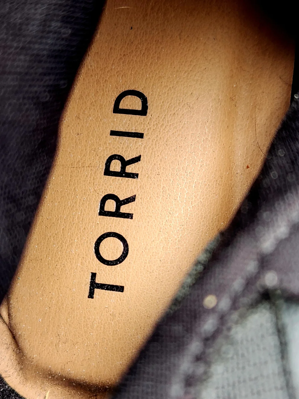 torrid sleek over